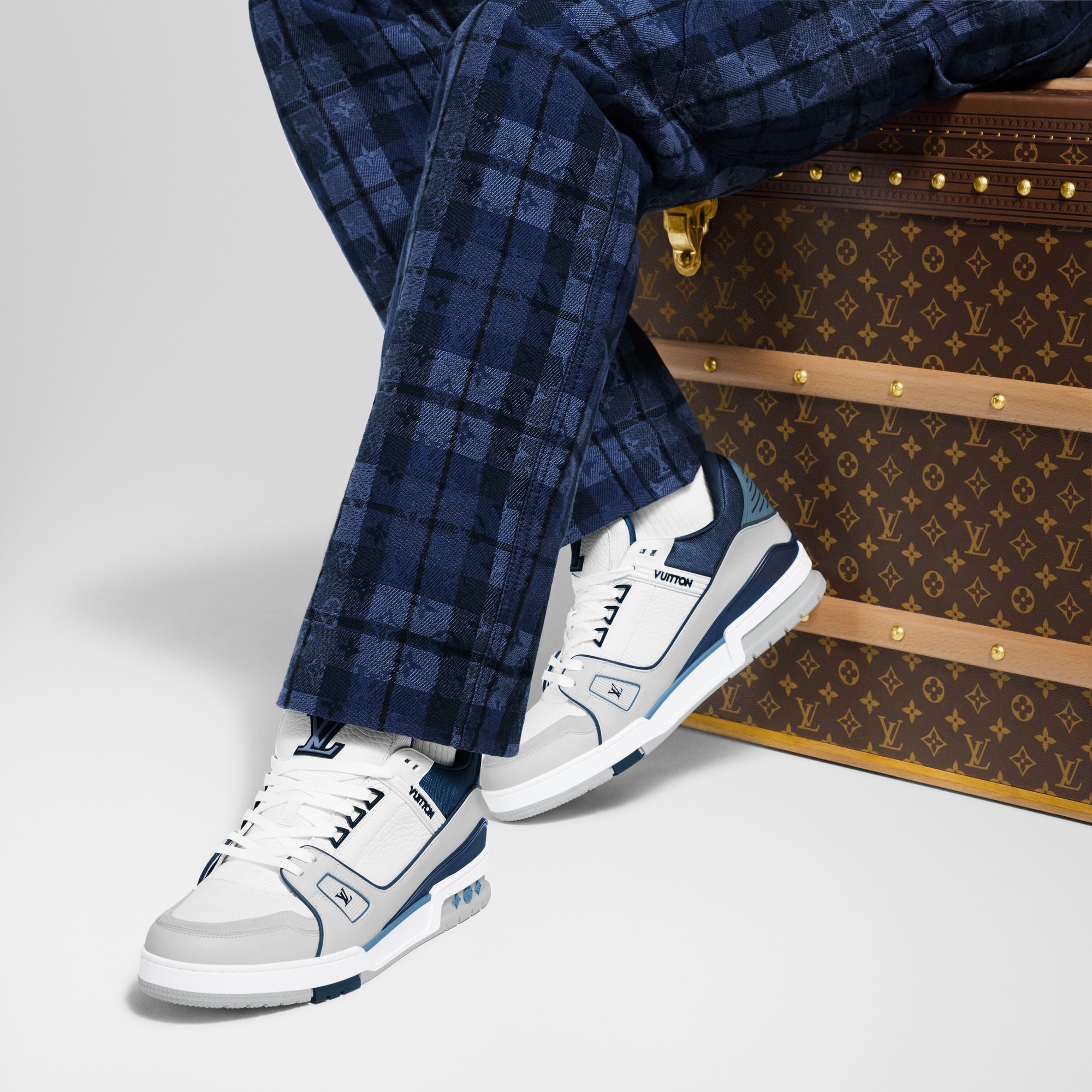 LV トレイナー スニーカー ｜ルイ・ヴィトン 公式サイト - 1AIJ25